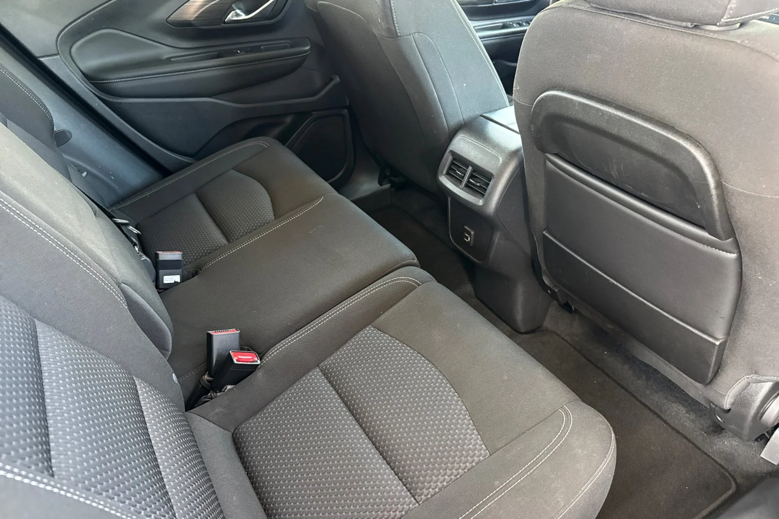 2024 GMC Terrain SLE - Photo 21
