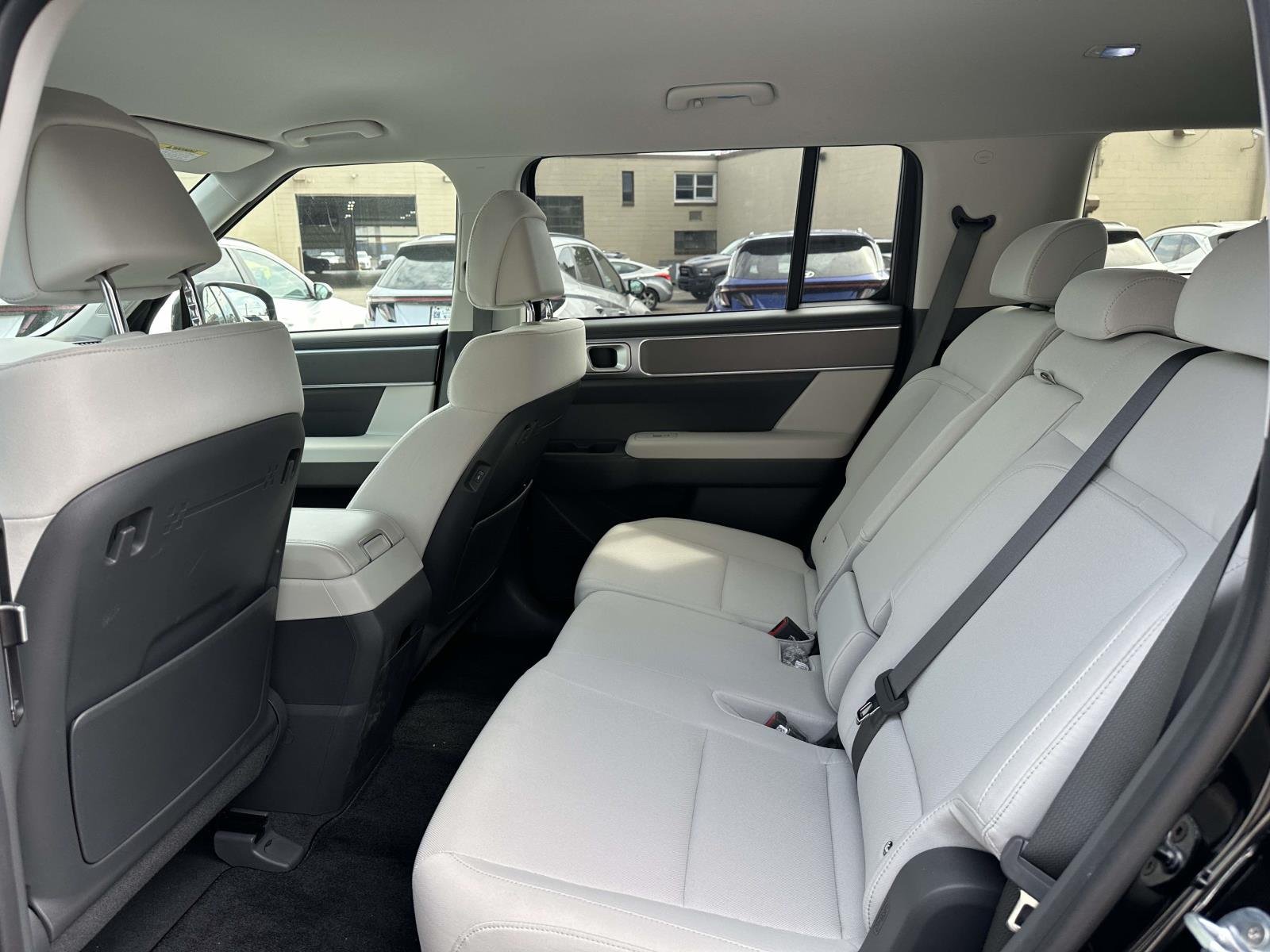 2026 Hyundai Santa Fe SE - Photo 18