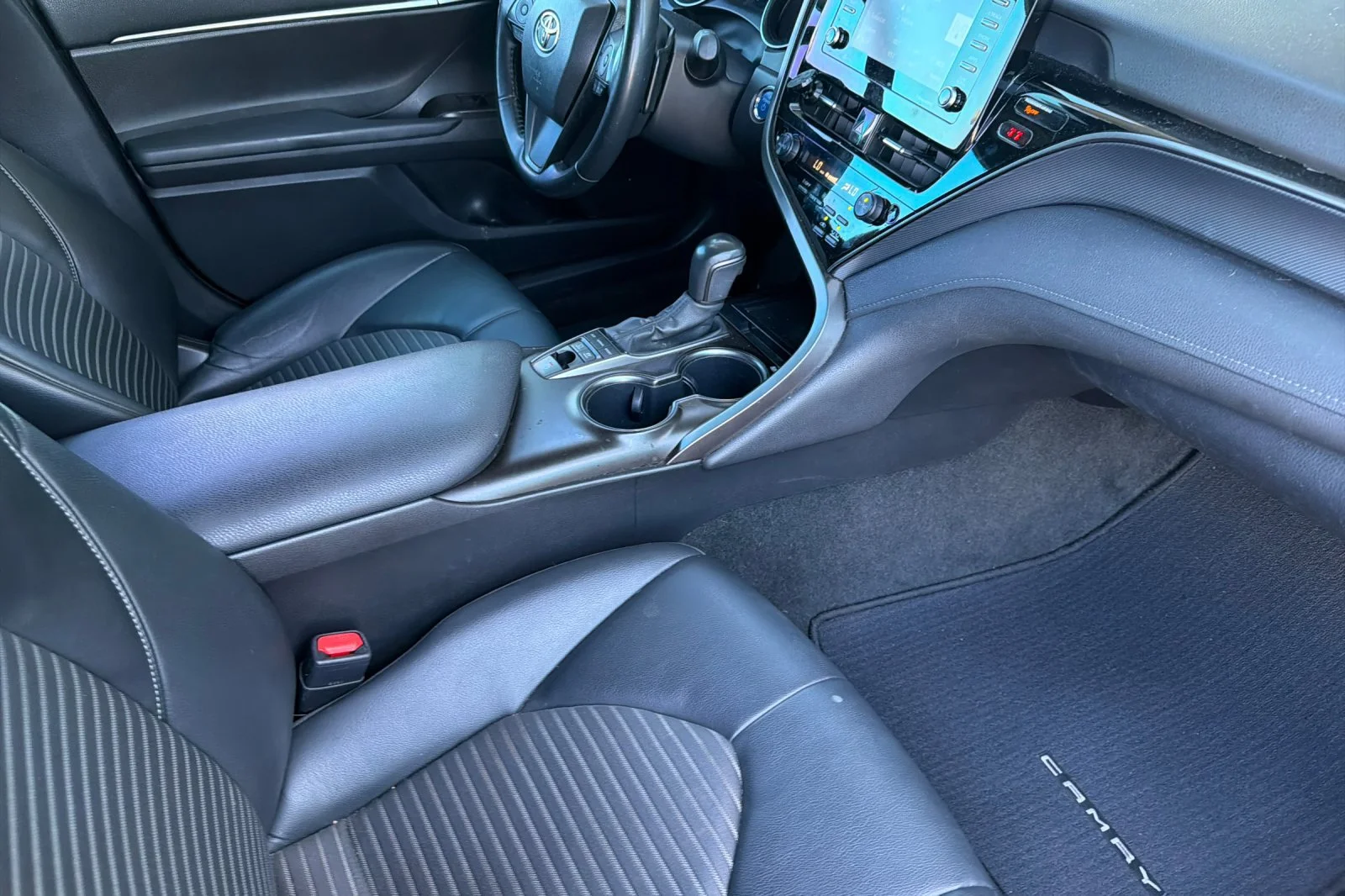 Used 2022 Red Toyota SE image 19