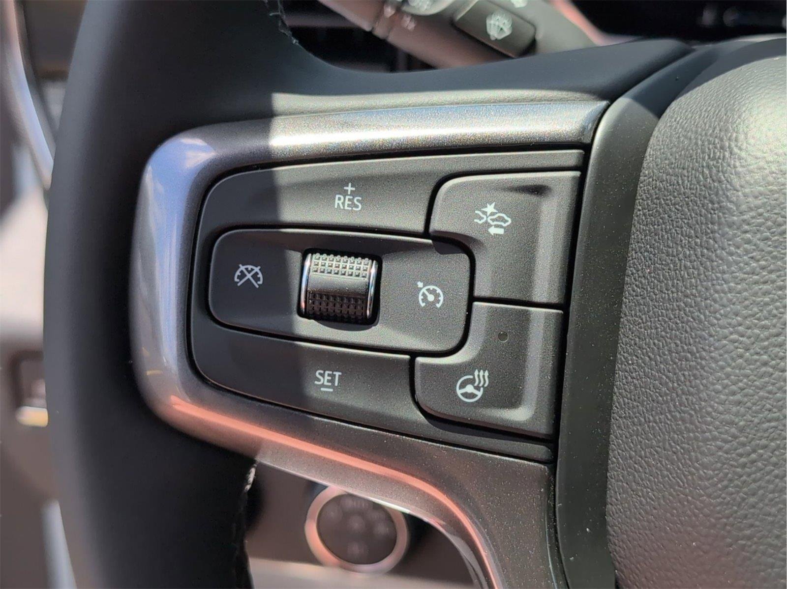 New 2026 Polar White Tricoat Chevrolet High Country image 29