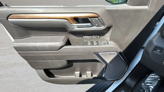 Used 2025 Beige Chevrolet High Country image 17