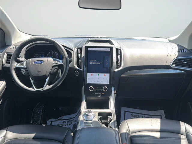Used 2022 Silver Ford SEL image 9