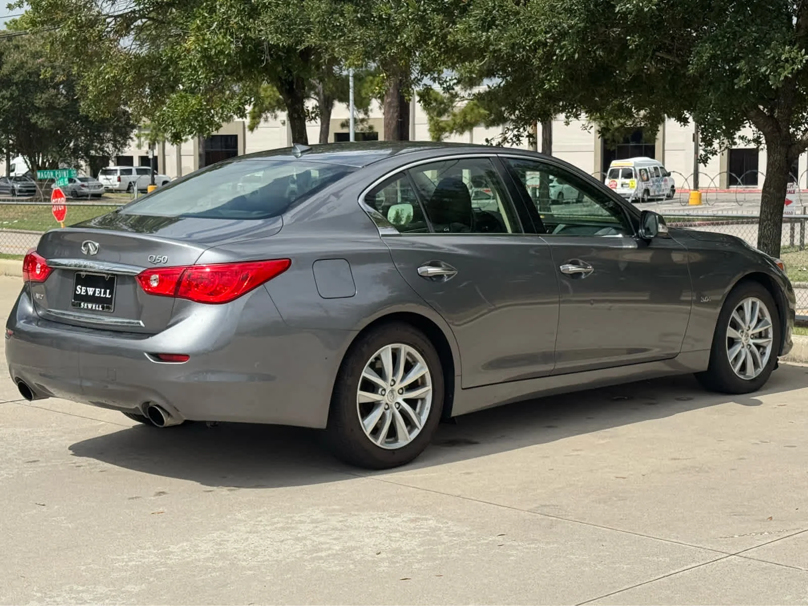 Certified Used 2016 Graphite Shadow INFINITI 3.0t Premium image 5