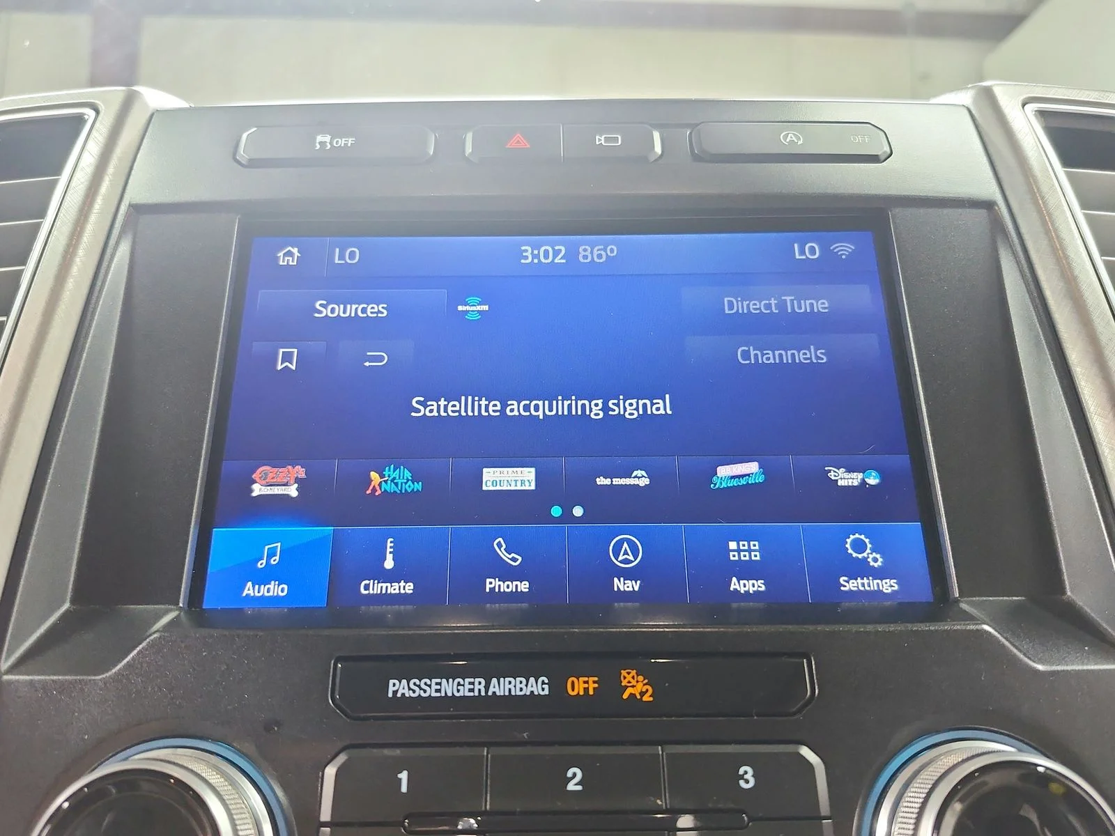 Used 2020 Black Ford Limited image 31
