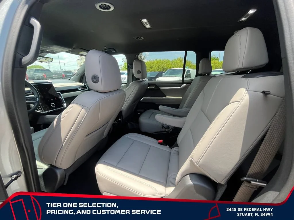 New 2026 Sterling Metallic GMC Elevation image 13