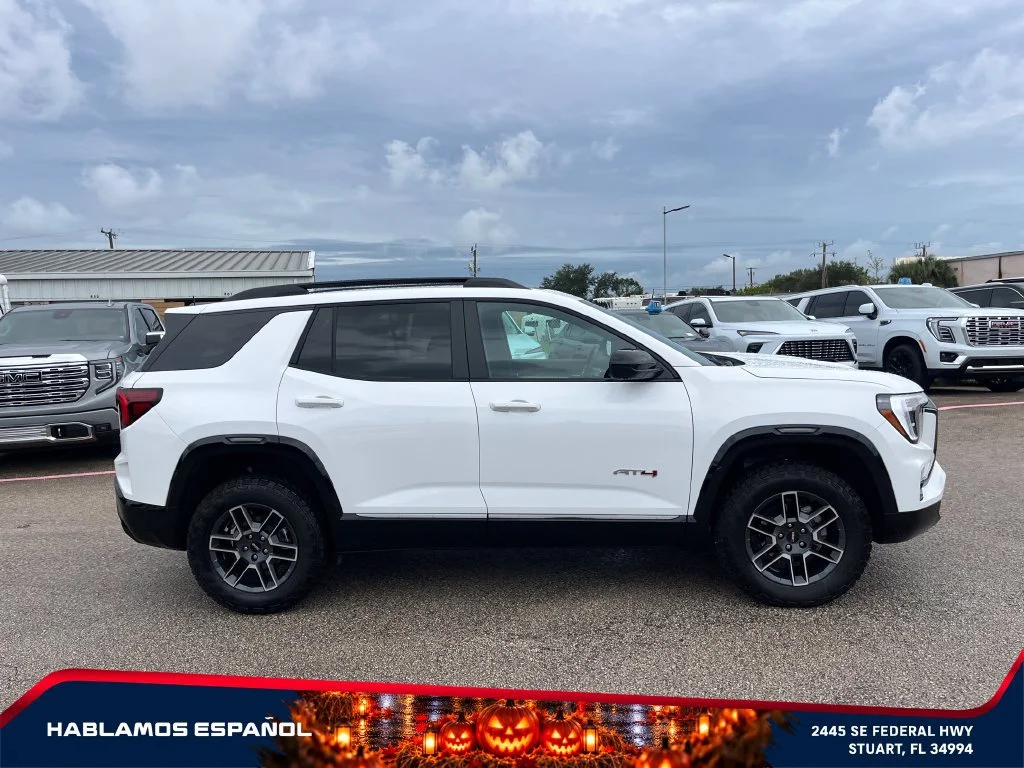 New 2026 Summit White GMC AT4 image 8