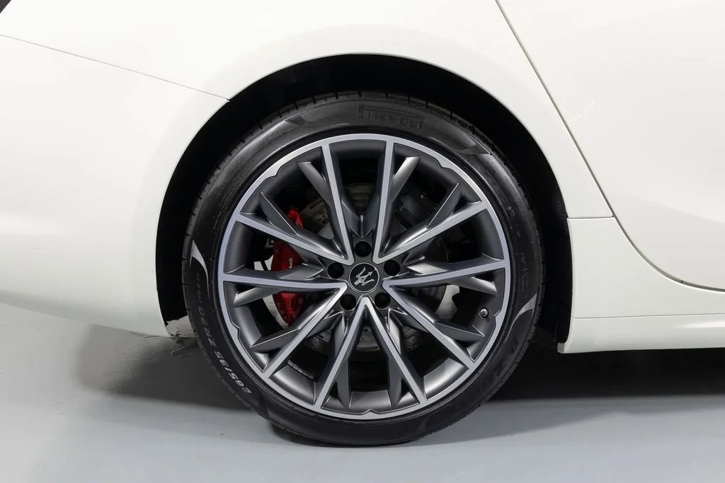 Used 2023 White Maserati GT image 15