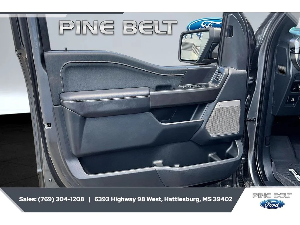 Used 2025 GRAY Ford Lariat image 18