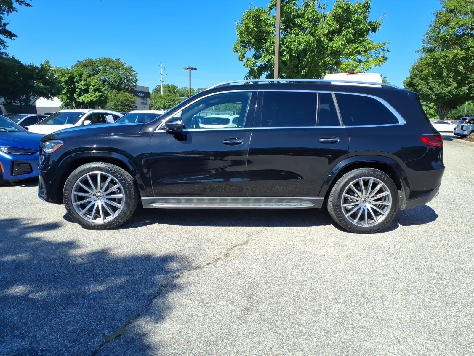 Used 2025 Obsidian Black Metallic Mercedes-Benz GLS 580 image 8