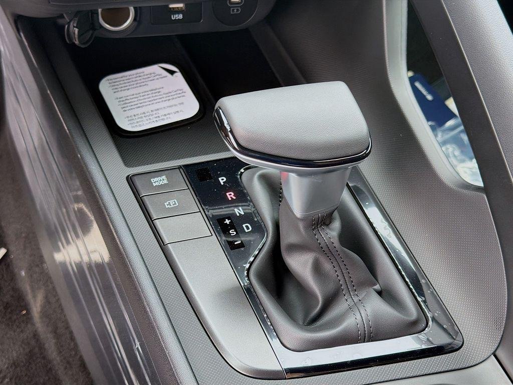 New 2026 Serenity White Hyundai SEL Sport image 13