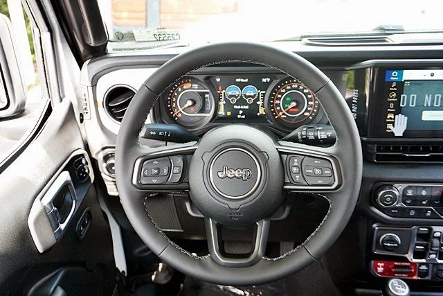 New 2026 Bright White Clear-Coat Exterior Paint Jeep Willys image 25