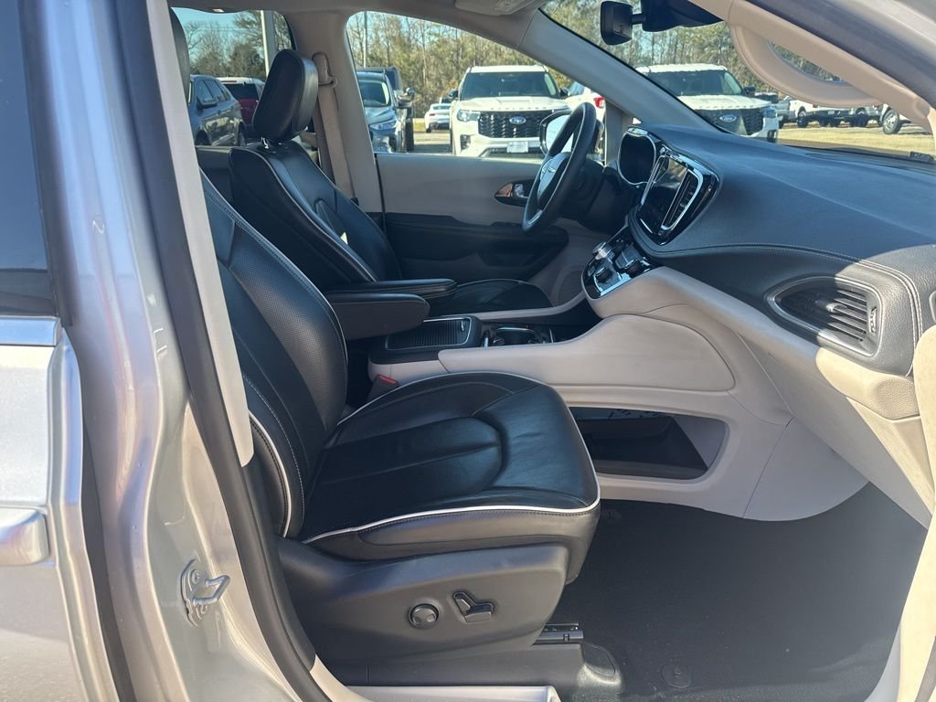 2024 Chrysler Pacifica Limited - Photo 7