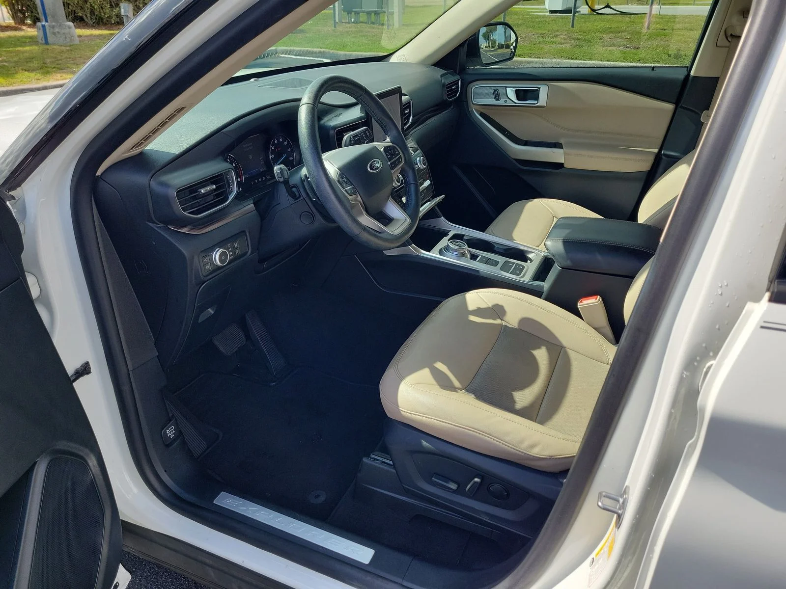 Certified Used 2021 White Ford Limited image 18