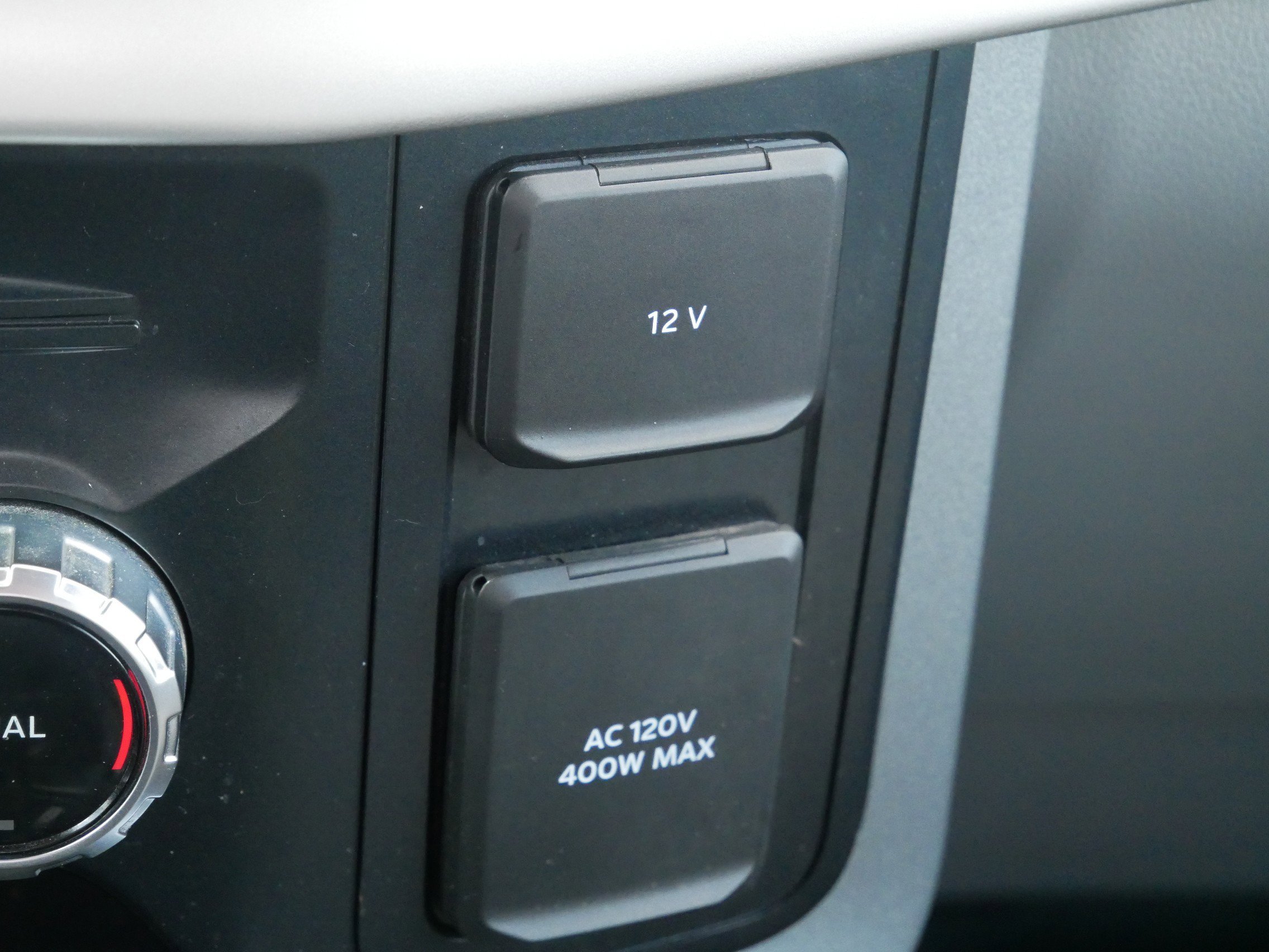 Used 2022 Gray Ford XLT image 25