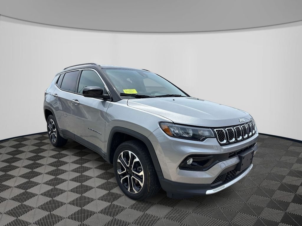 Used 2023 Silver Jeep Limited image 6
