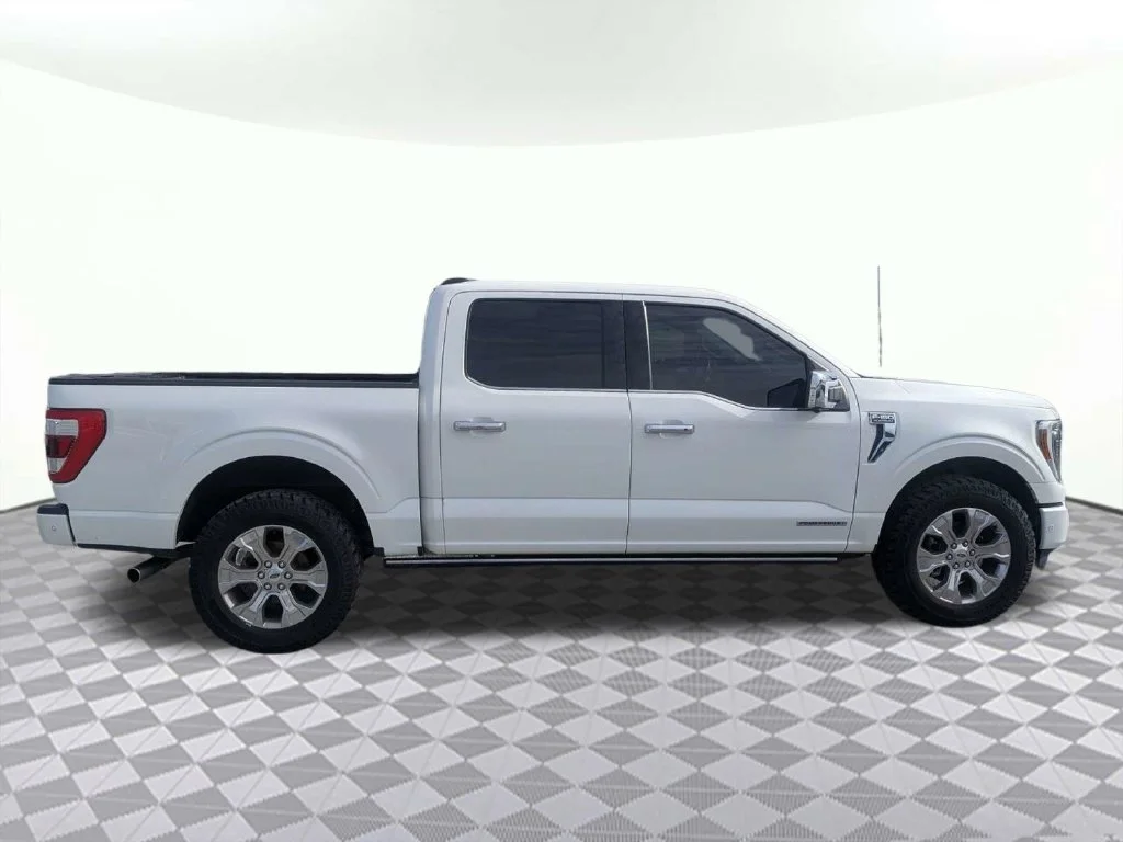 Certified Used 2022 White Metallic Ford Platinum image 2