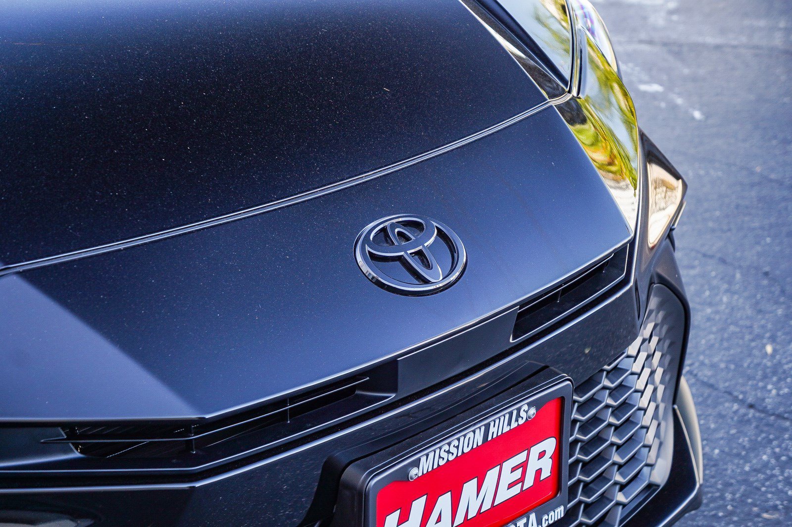 New 2026 Midnight Black Metallic Toyota SE image 9