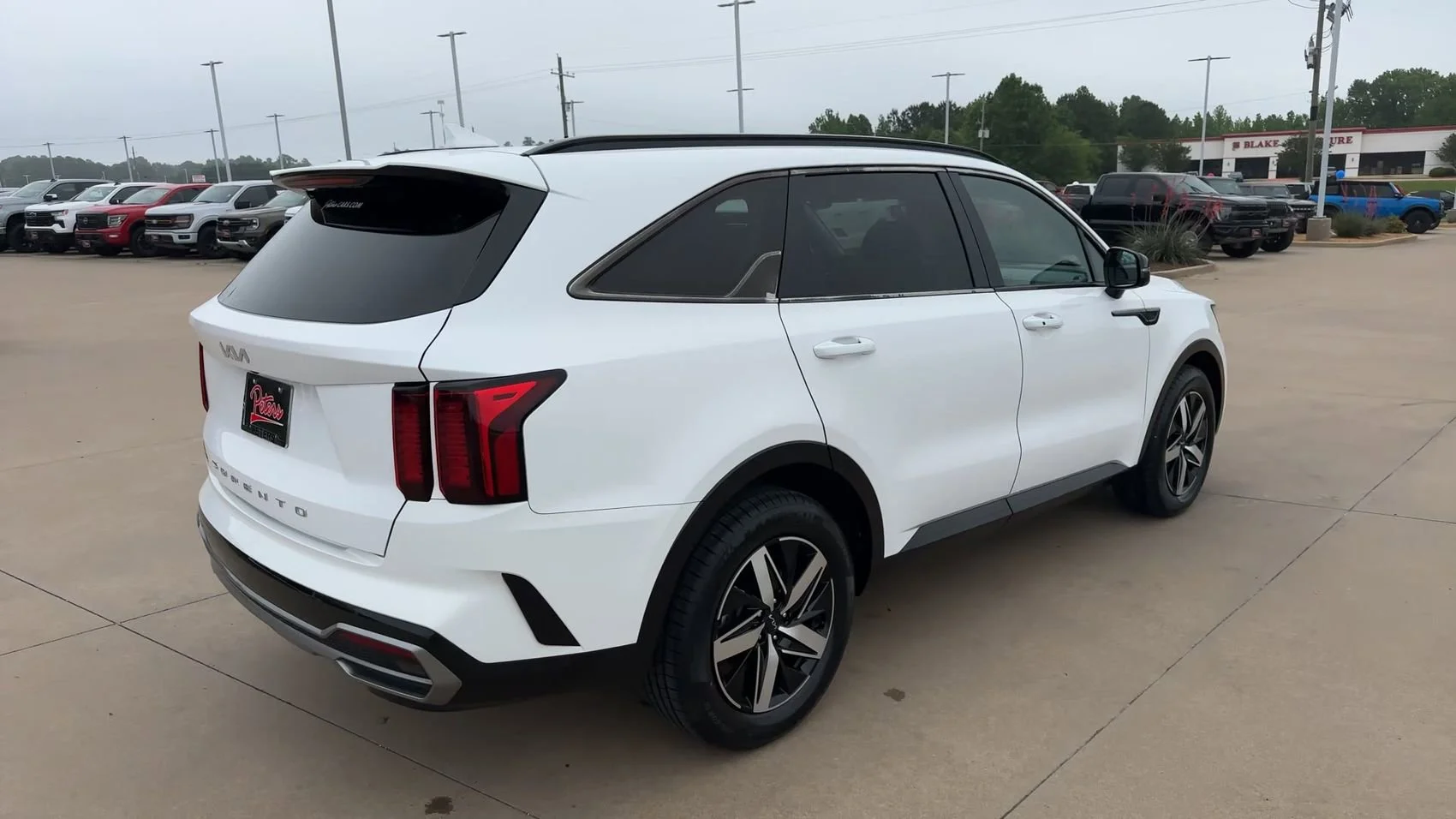 2022 Kia Sorento S - Photo 9