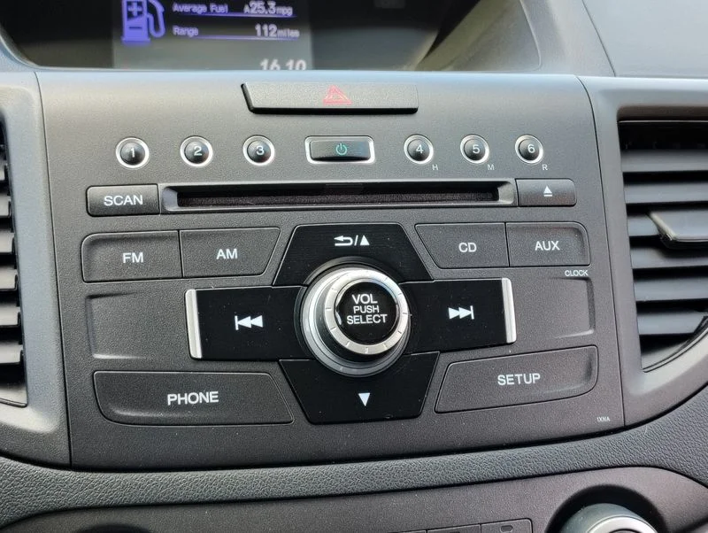 Used 2014  Honda LX image 27