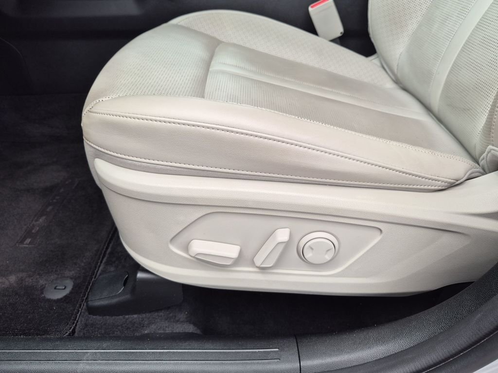 Used 2024 Gray Kia SX image 18