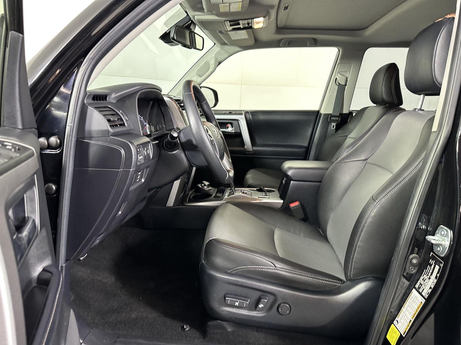 Used 2021 Midnight Black Metallic Toyota SR5 Premium image 11