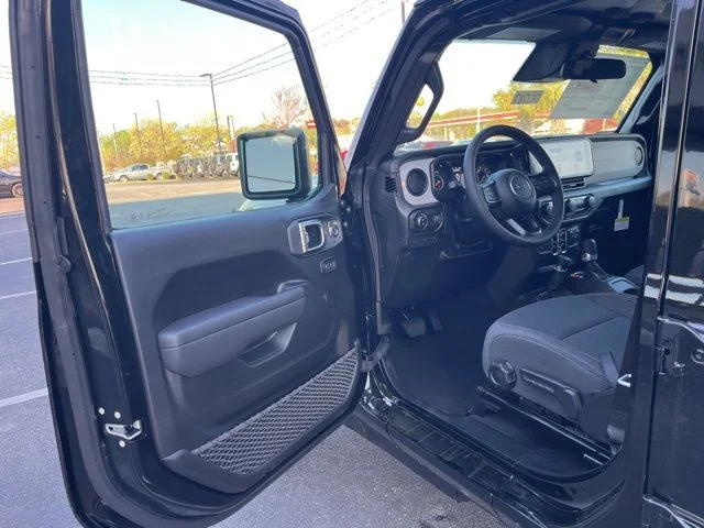 New 2026 Black Clear-Coat Exterior Paint Jeep Sport S image 5
