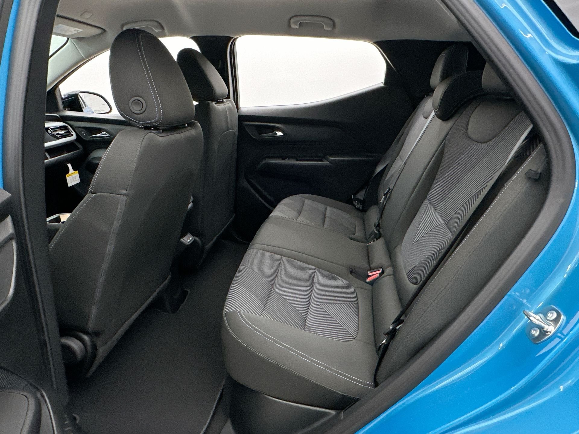 2027 Chevrolet Bolt LT - Photo 74