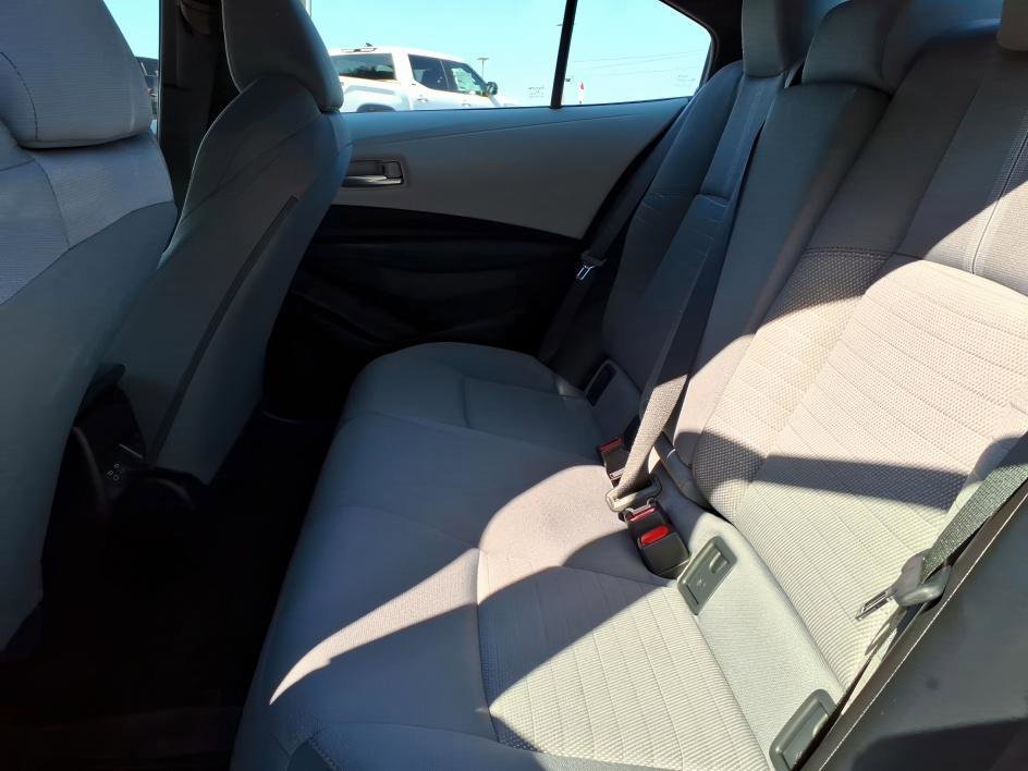 Used 2026 Ice Cap Toyota SE image 10