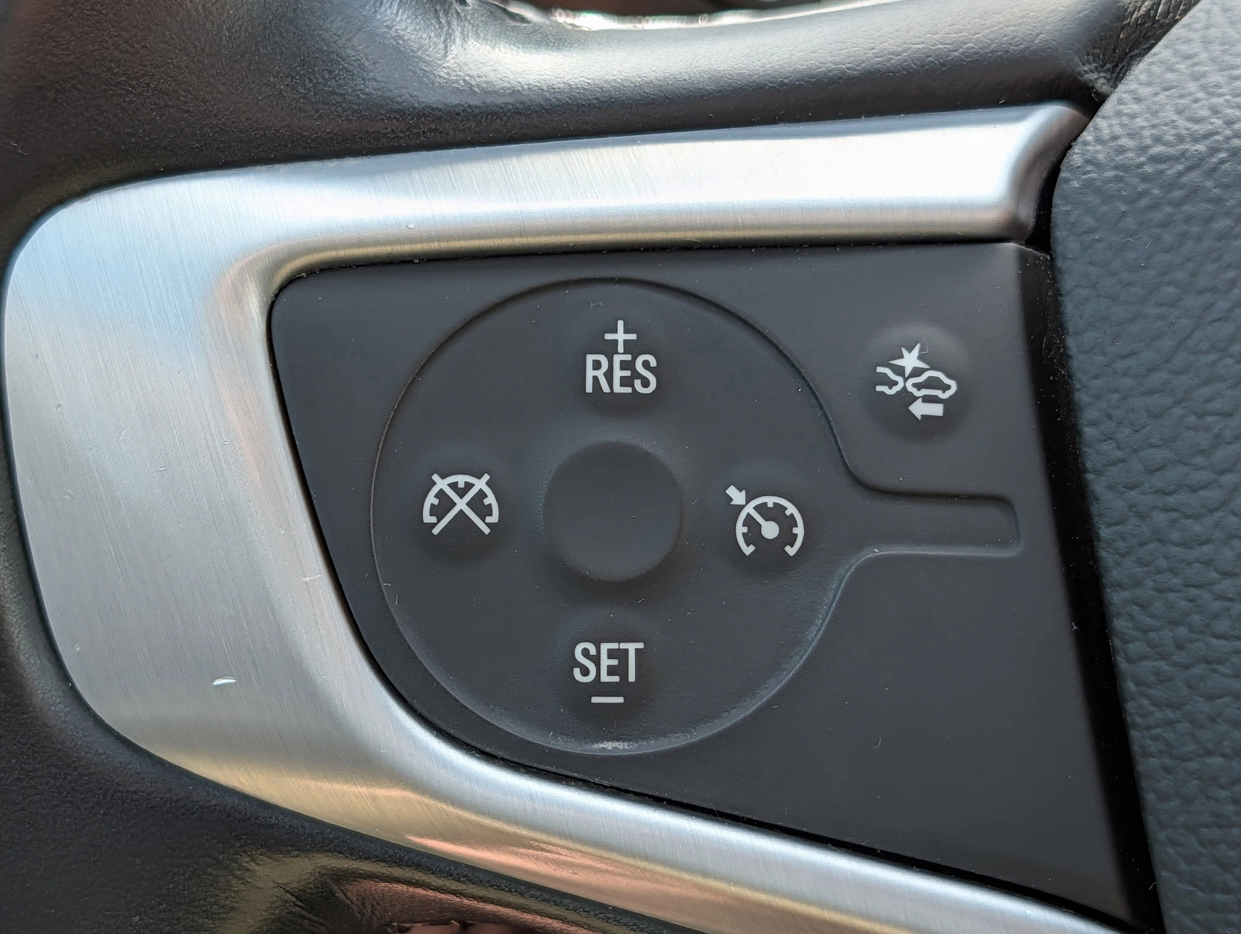 Used 2021 Satin Steel Metallic GMC SLE image 32