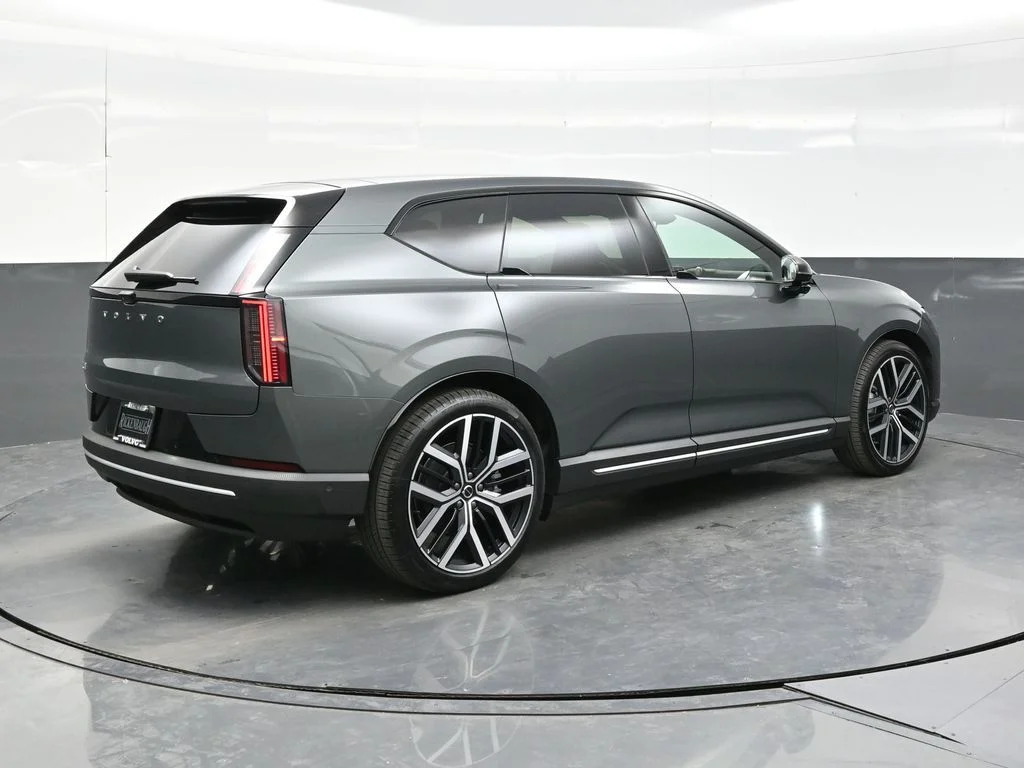New 2027 Forest Lake Volvo Ultra image 7