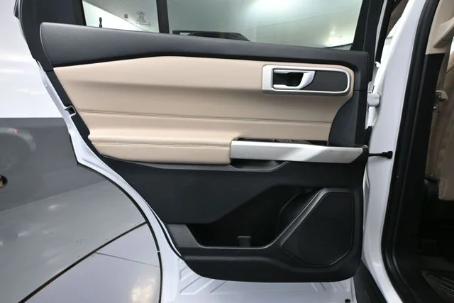 Used 2022 White Ford XLT image 28