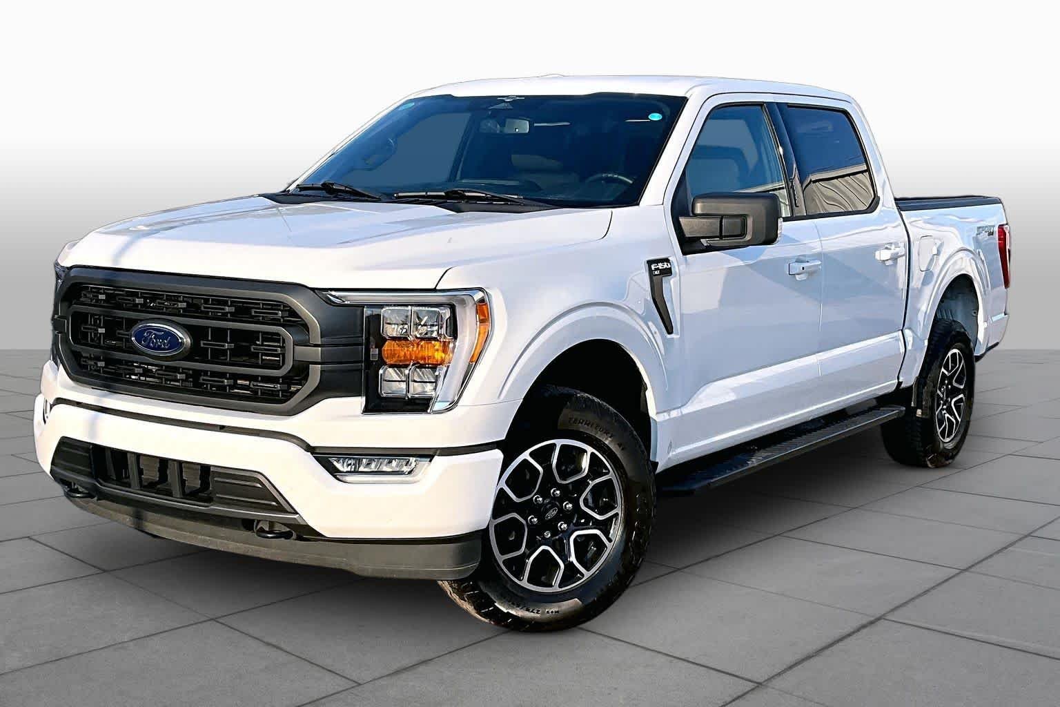 Used 2023 Oxford White Ford XLT image 35