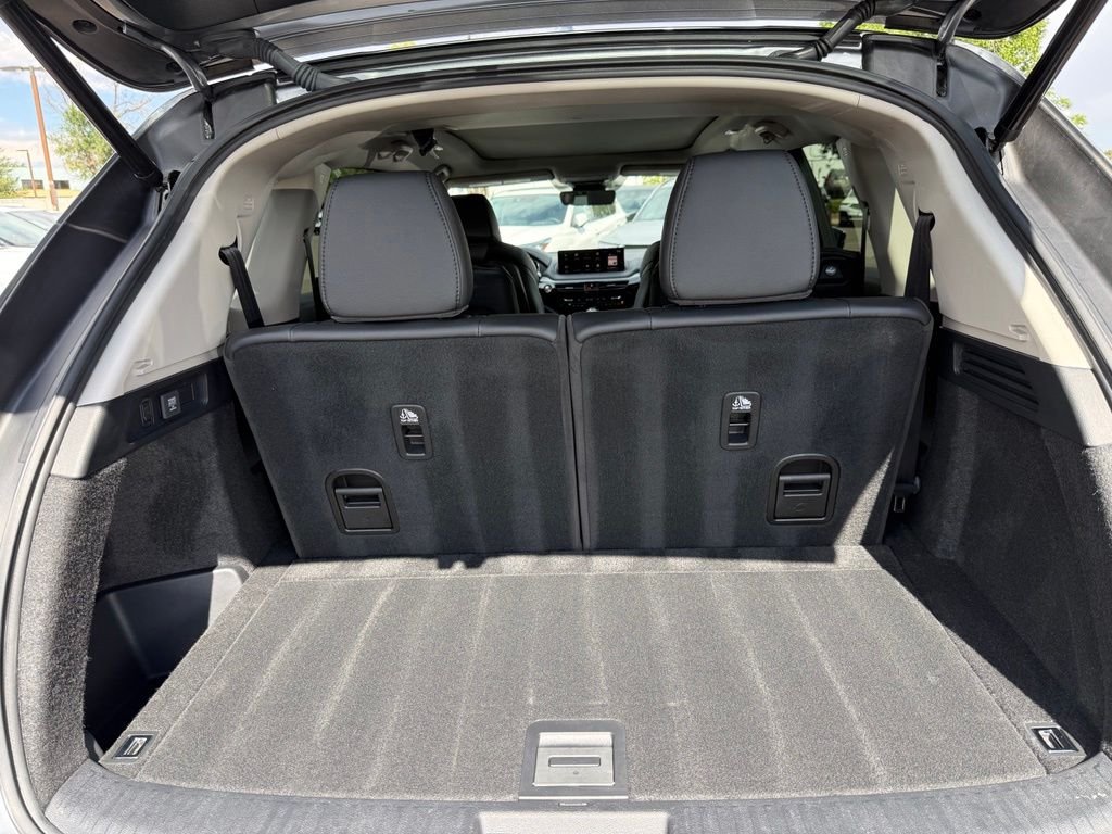 Used 2024 Lunar Silver Metallic Acura 3.5L image 17