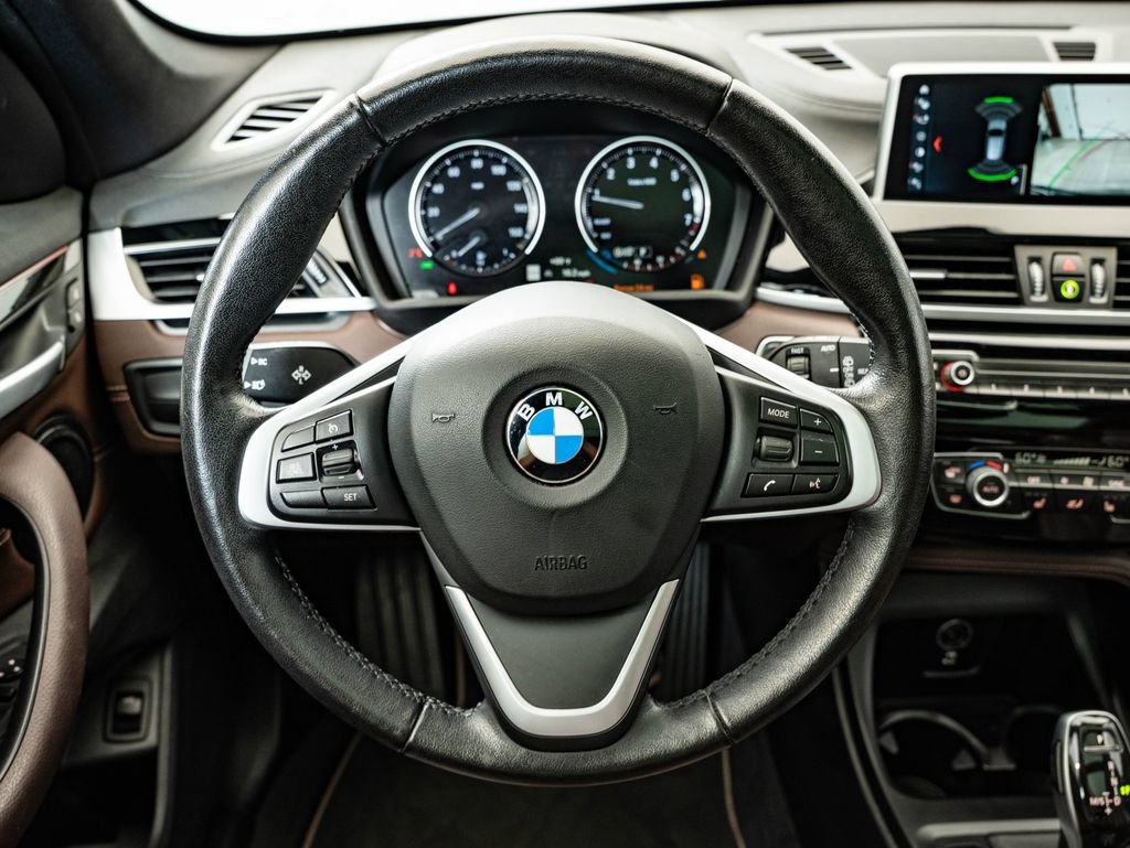 Used 2021 Black Sapphire Metallic BMW sDrive28i image 42