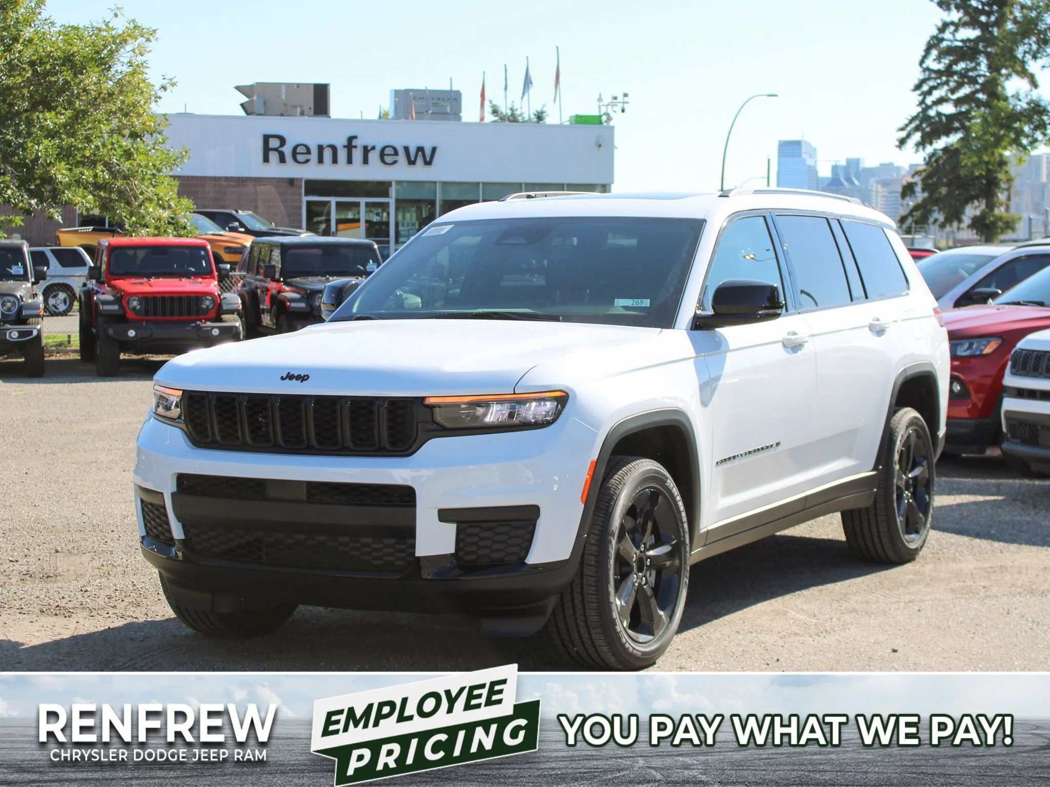 New 2025 White Jeep Altitude* 4x4, Sunroof, Heated Leather, Blind-Spot Monitoring image 1