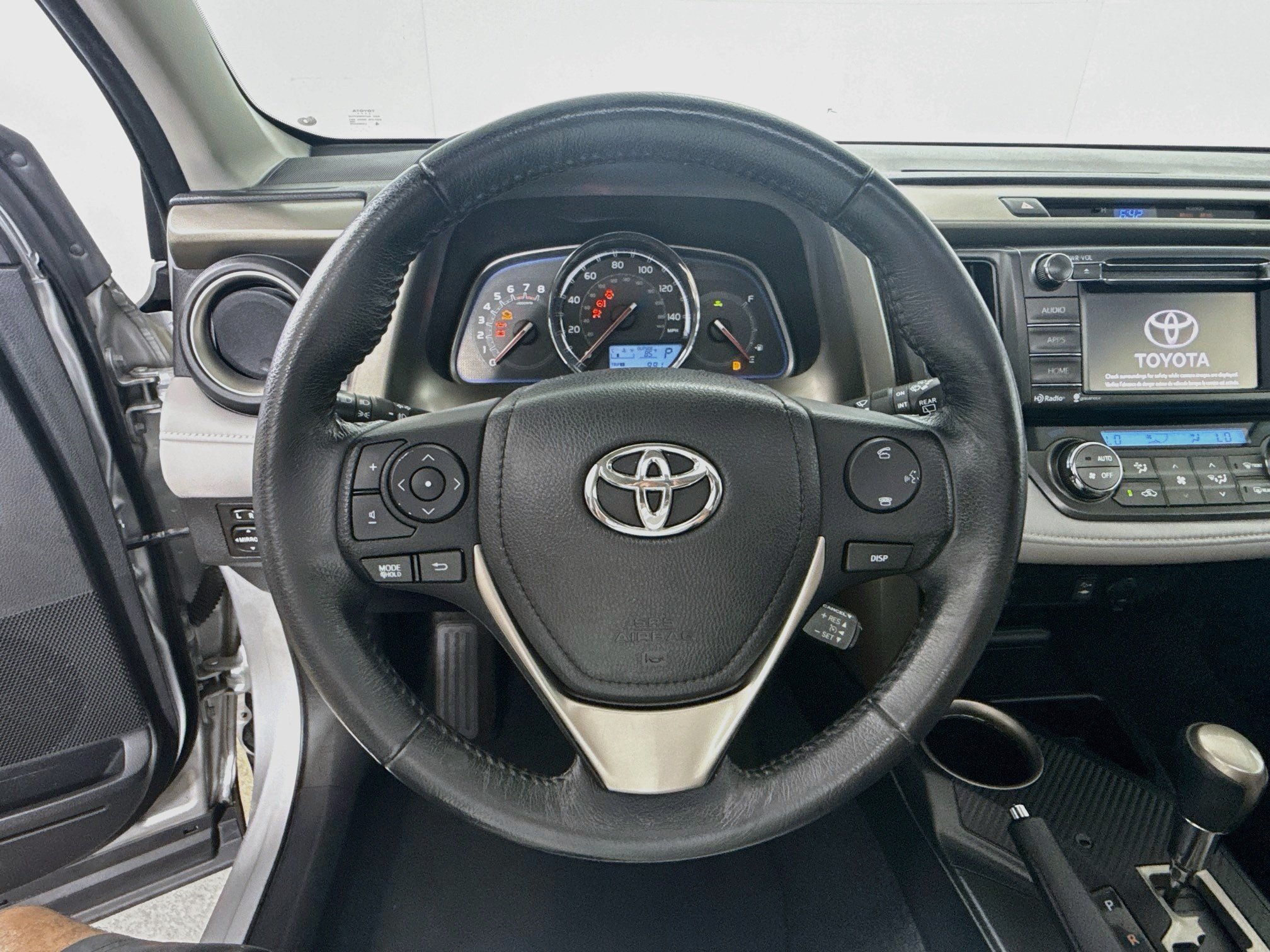 Used 2015 Classic Silver Metallic Toyota Limited image 12
