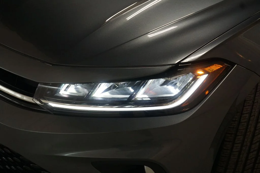 New 2026 Platinum Gray Volkswagen 1.5T S image 26