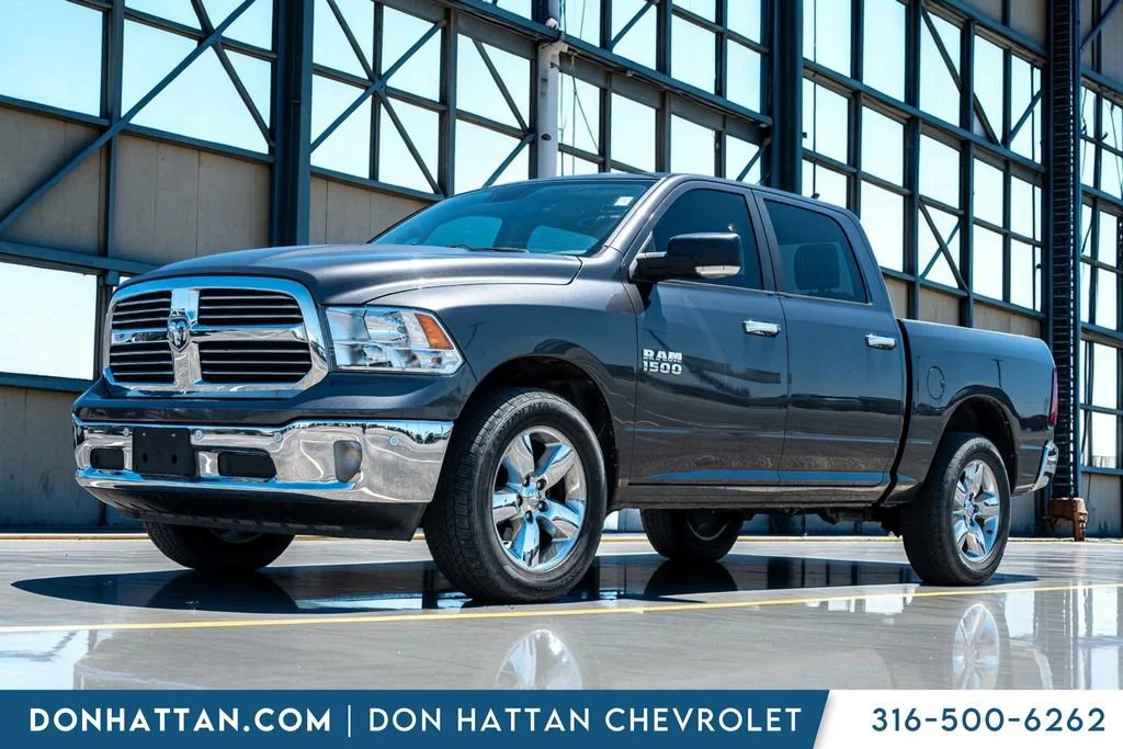 2017 RAM 1500 Big Horn 4x4 Crew Cab 5'7's photo