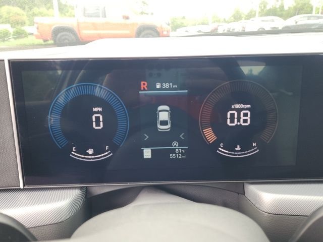 Certified Used 2025 White Hyundai SE image 34