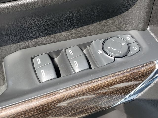 Used 2021 SUMMIT WHITE Chevrolet LT image 21