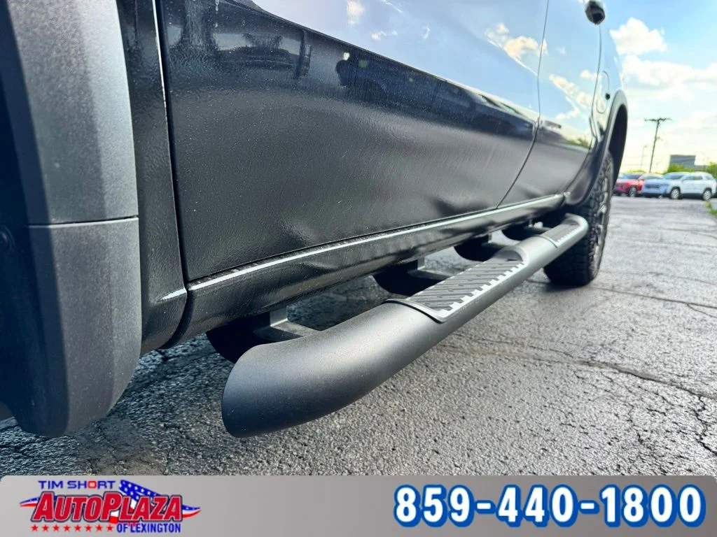 Used 2025 Black Chevrolet ZR2 image 18