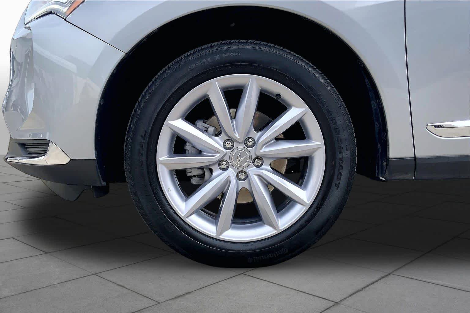 Certified Used 2024 Lunar Silver Metallic Acura SH-AWD image 11