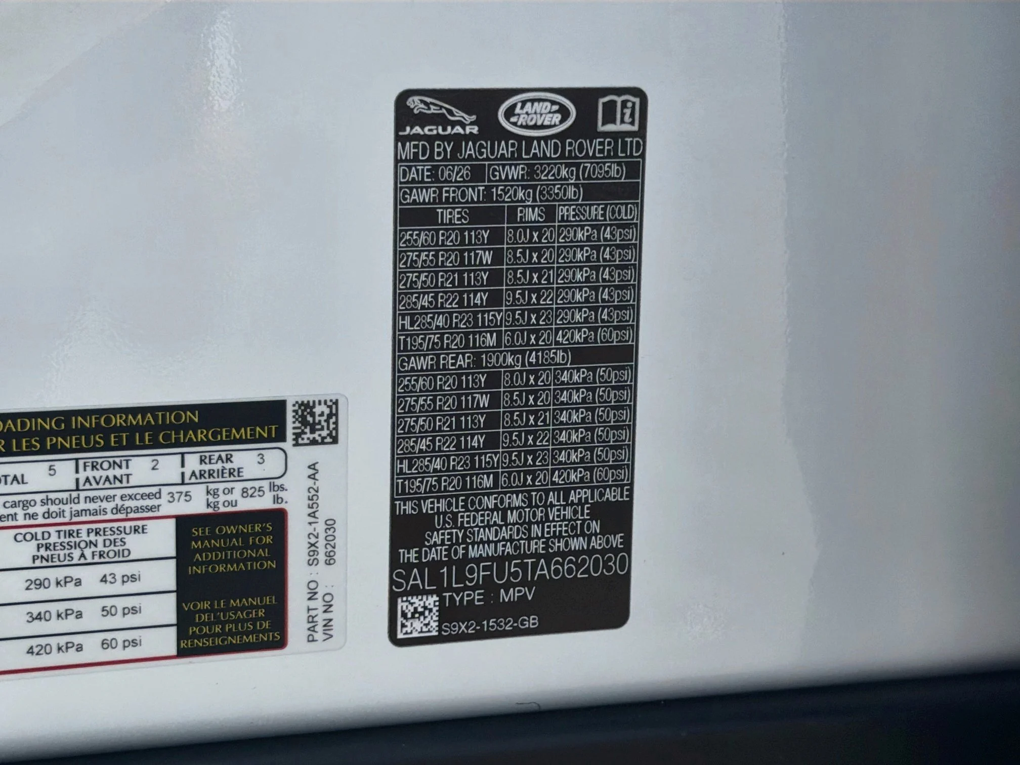 New 2026 Fuji White Land Rover Dynamic SE image 44