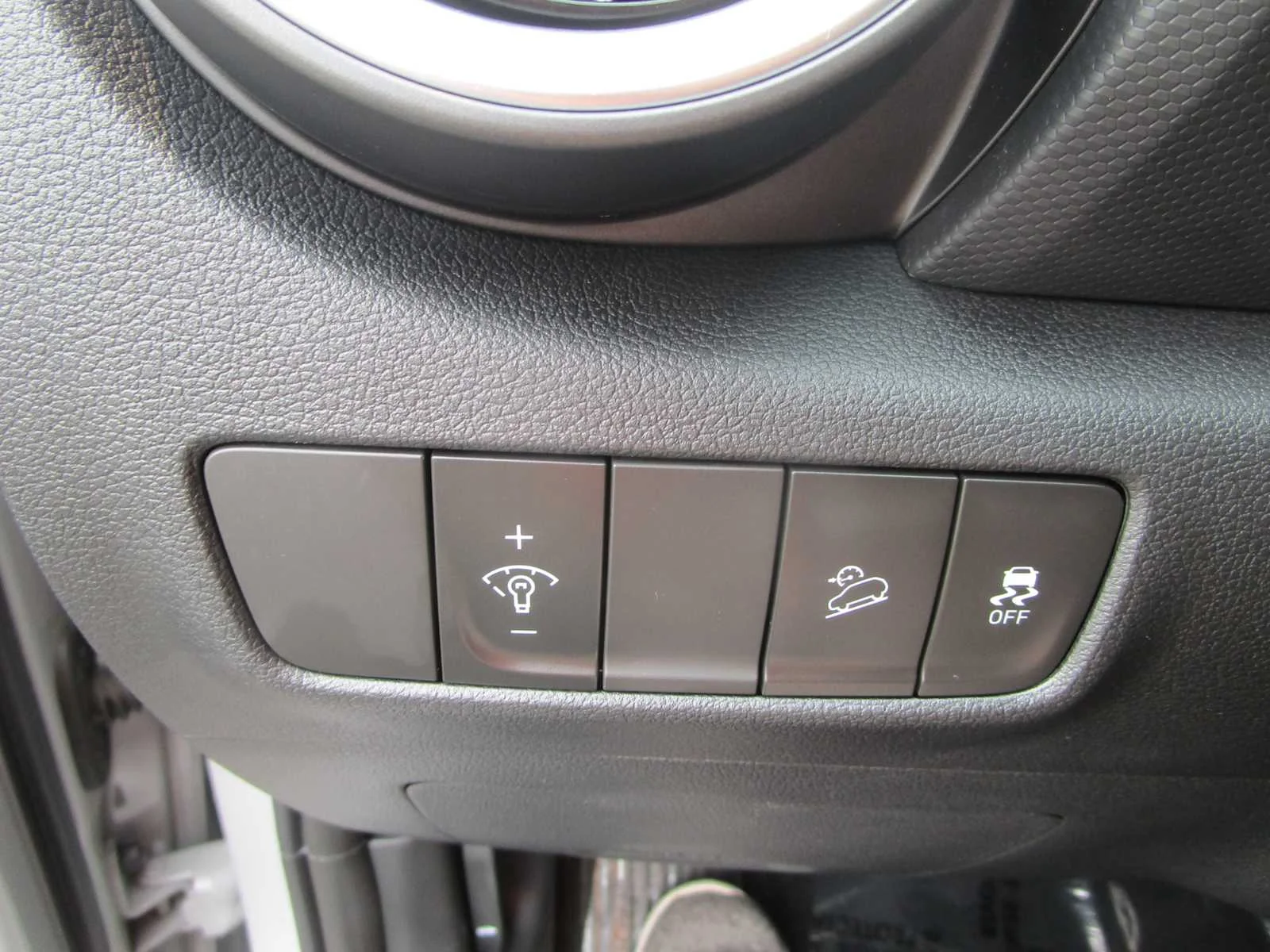 Used 2023 Cyber Silver Hyundai SEL image 14