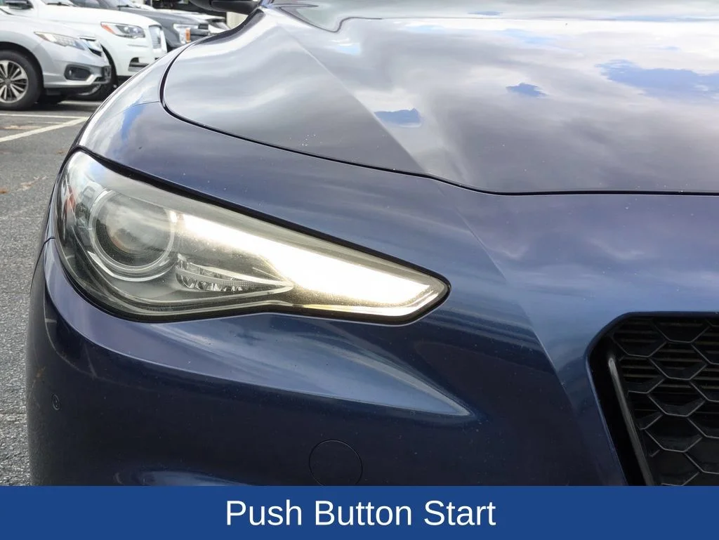 Used 2019 Montecarlo Blue Metallic Alfa Romeo Base image 10