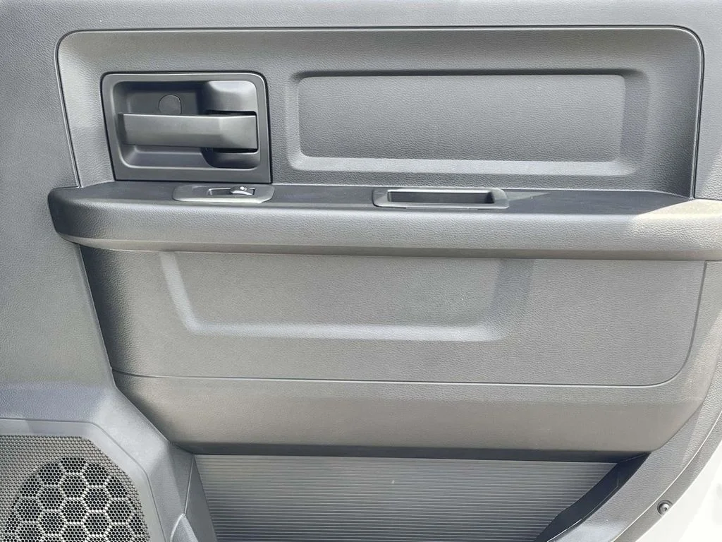 New 2026 Bright White Clearcoat RAM Tradesman image 19