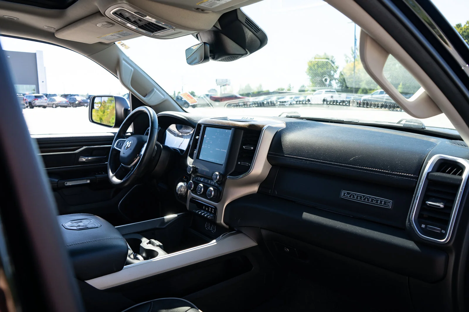 Used 2022 Black Ram Laramie image 22