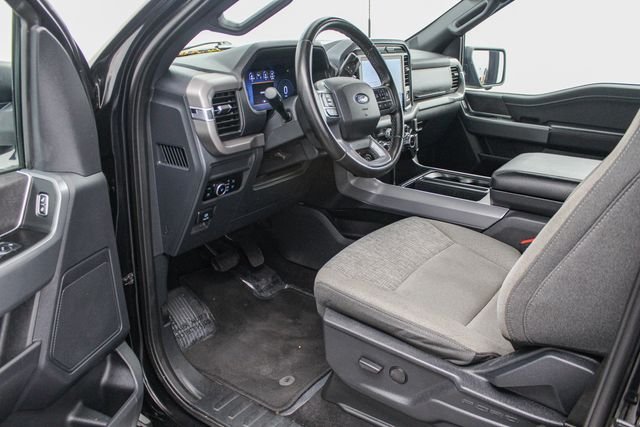 Used 2024 Black Ford XLT image 10