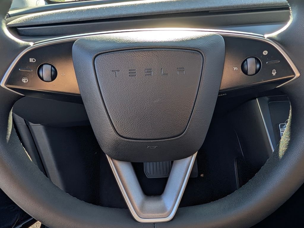 2026 Tesla Model Y Standard - Photo 20