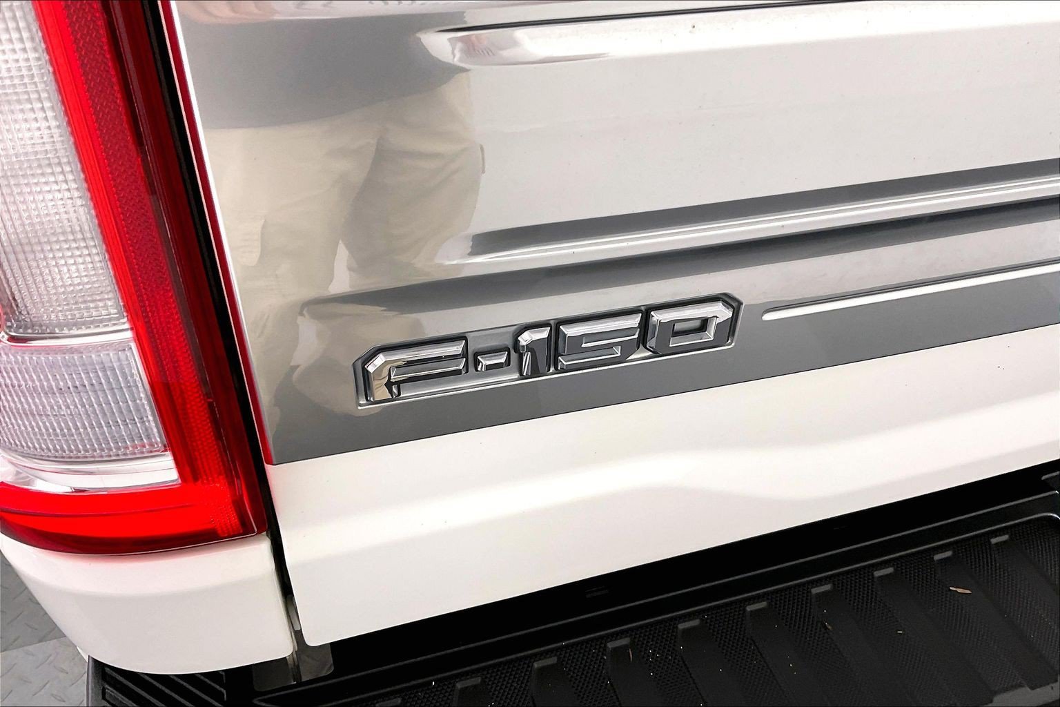 Used 2021 White Ford Limited image 31